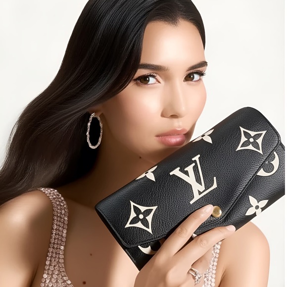210 Preloved Louis Vuitton LV Escala Empriente Bicolor Portefeuille - Picture 1 of 10
